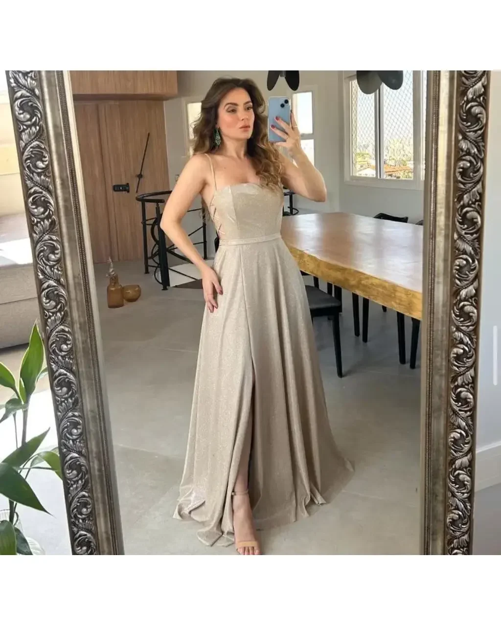 Thumbnail for Vestido Lilith Dourado G  B